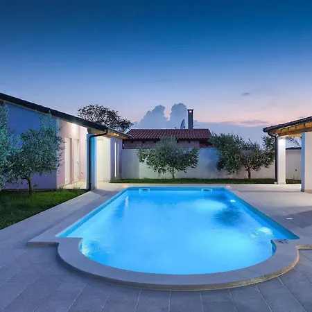 Zeus Holiday home Pula