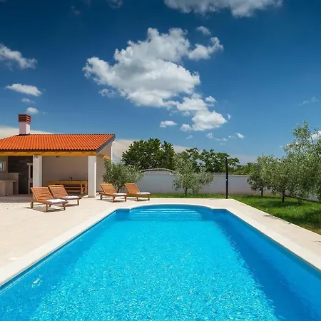 Zeus Holiday home Pula