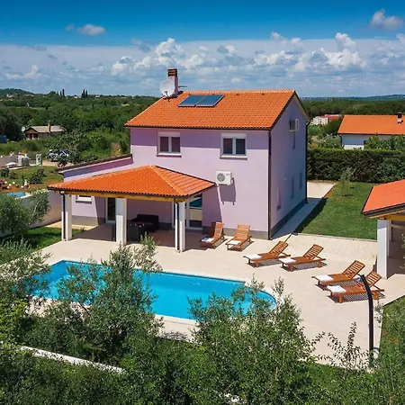 Zeus Holiday home *