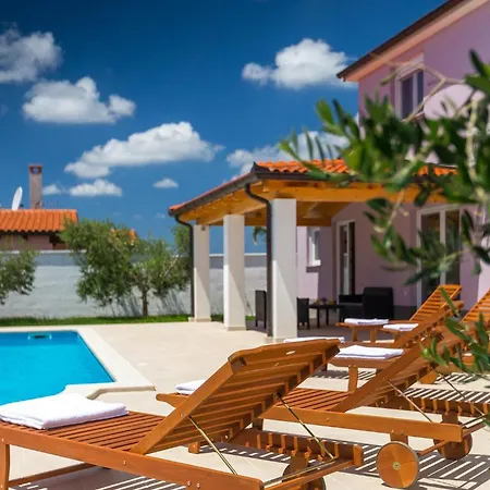 Zeus Holiday home *