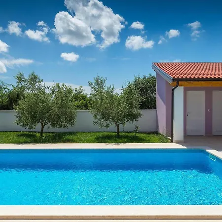 Holiday home Zeus *