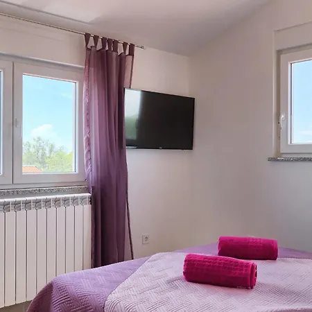 Holiday home Zeus Pula