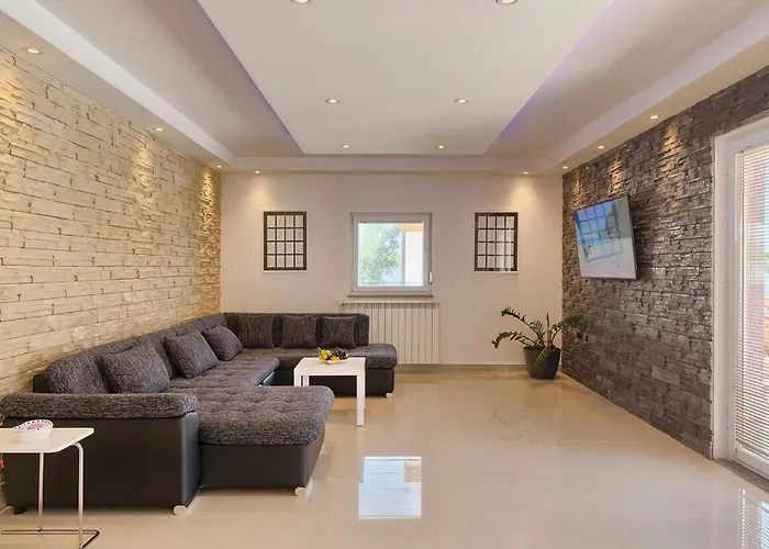 Сasa de vacaciones Zeus Pula