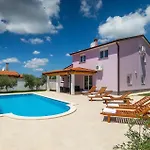 Ferienhaus Zeus Pula